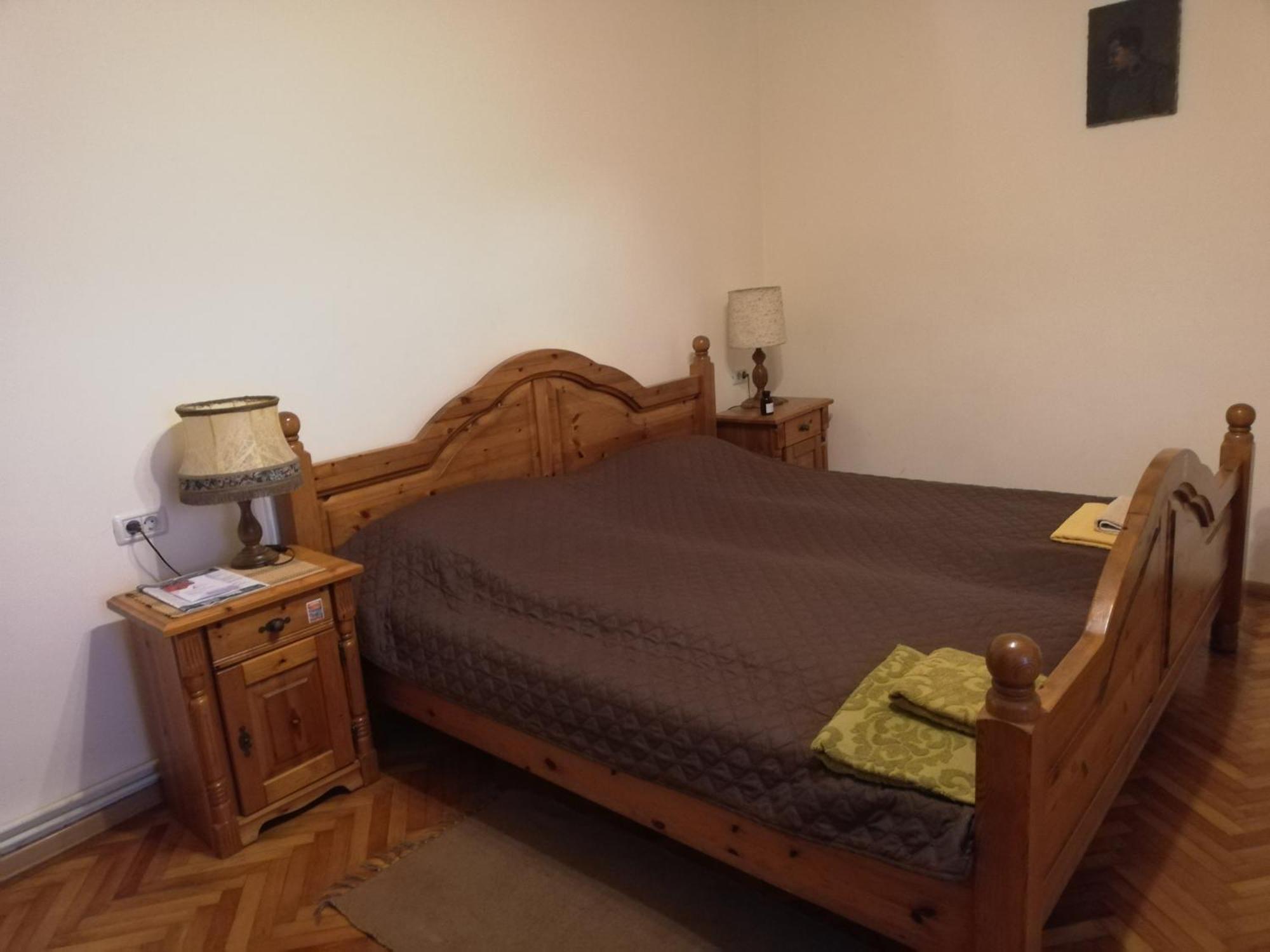 Arthouse Lucrezia Hotel Temesvár Kültér fotó