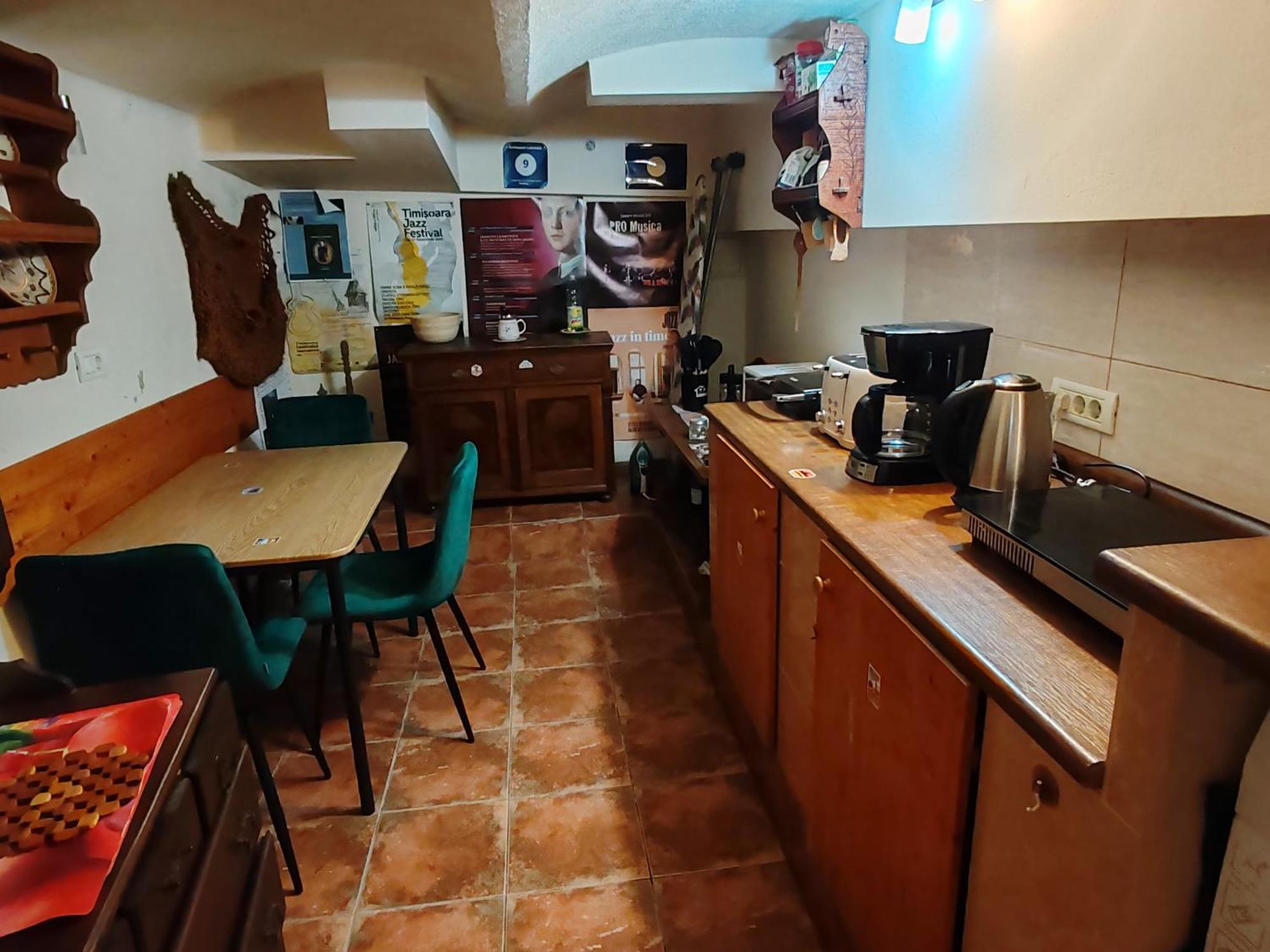 Arthouse Lucrezia Hotel Temesvár Kültér fotó