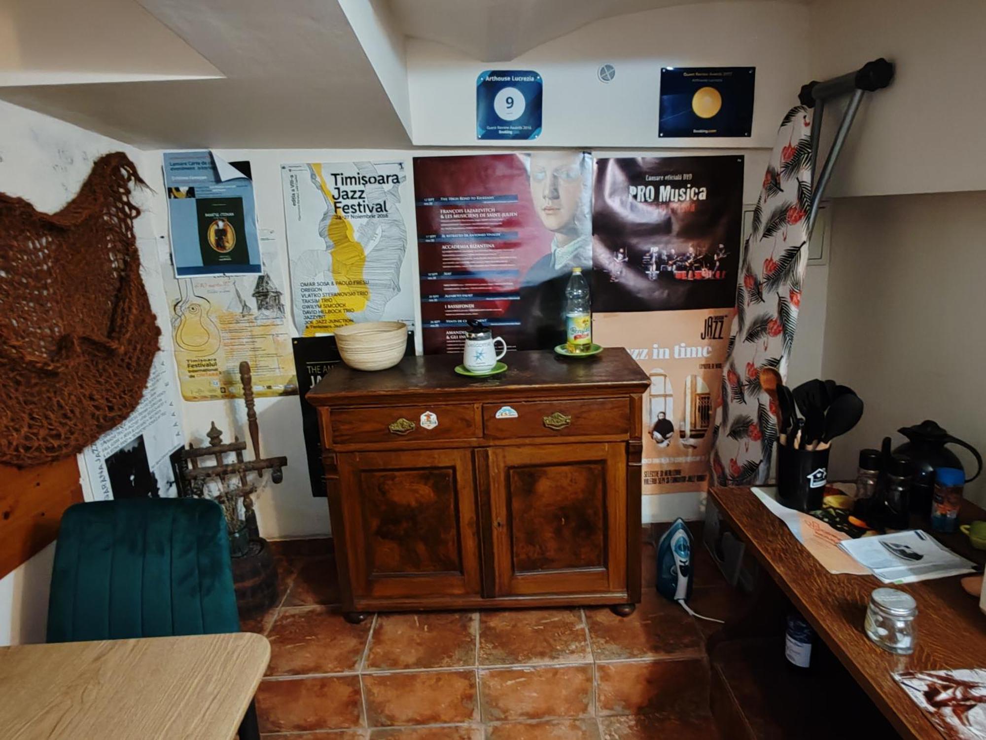 Arthouse Lucrezia Hotel Temesvár Kültér fotó